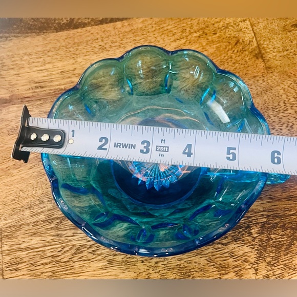 Vintage Anchor Hocking turquoise glass candy bowl, but dish, trinket dish. - Picture 4 of 5